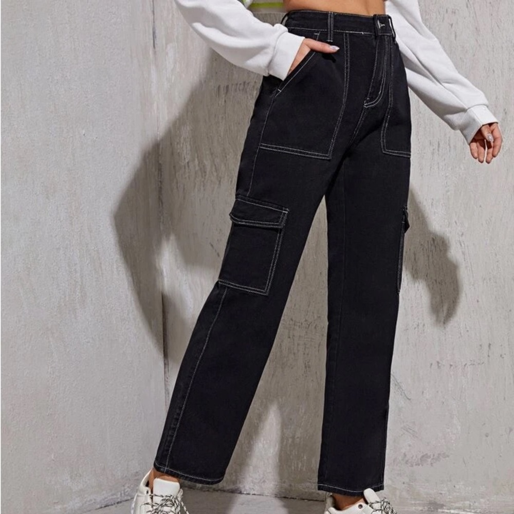 SHEIN EZwear High Waist Flap Pocket Whip Stitch Cargo Jeans
